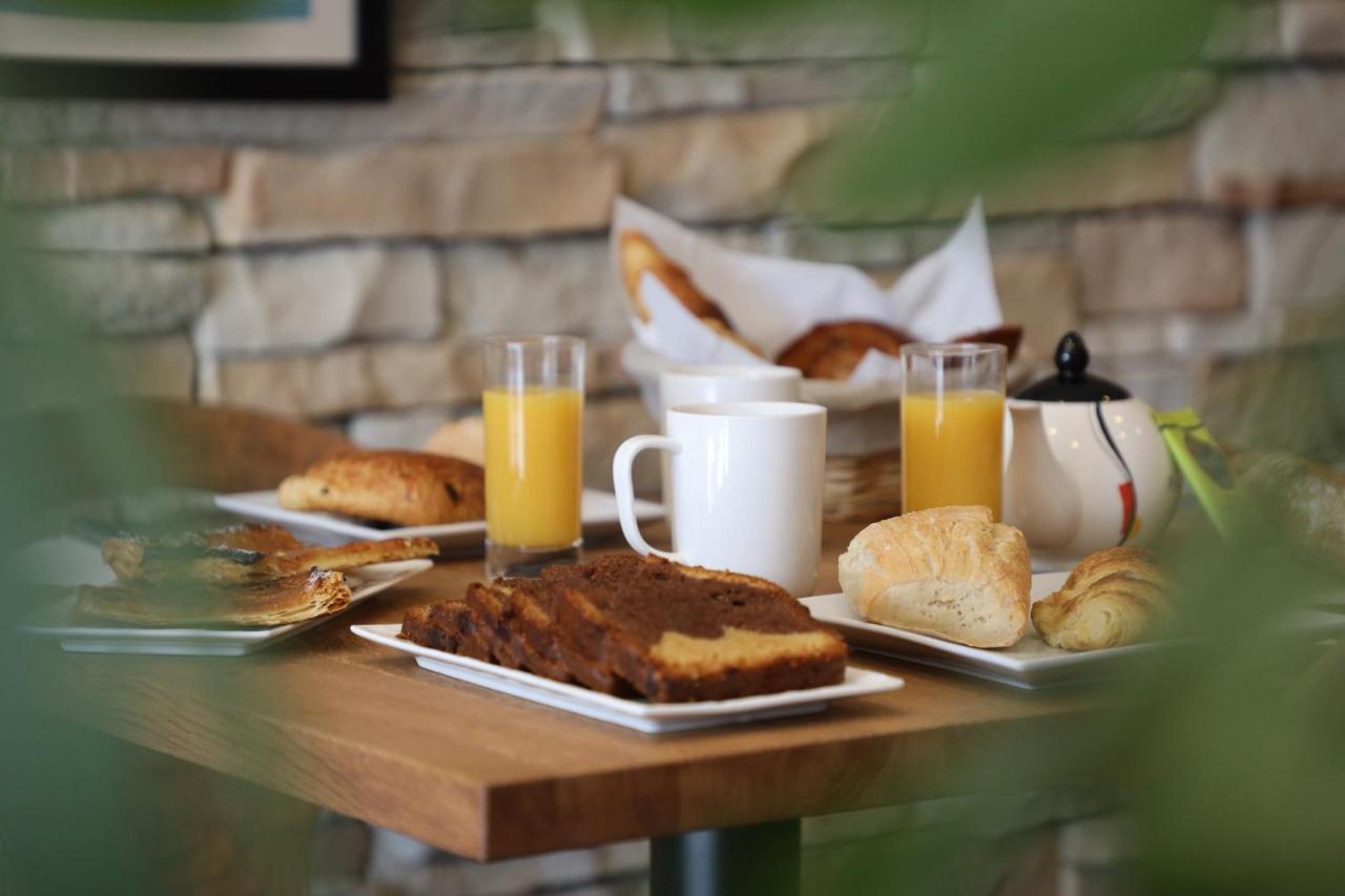 Un Hotel Sur Le Port La Rochelle  Ngoại thất bức ảnh