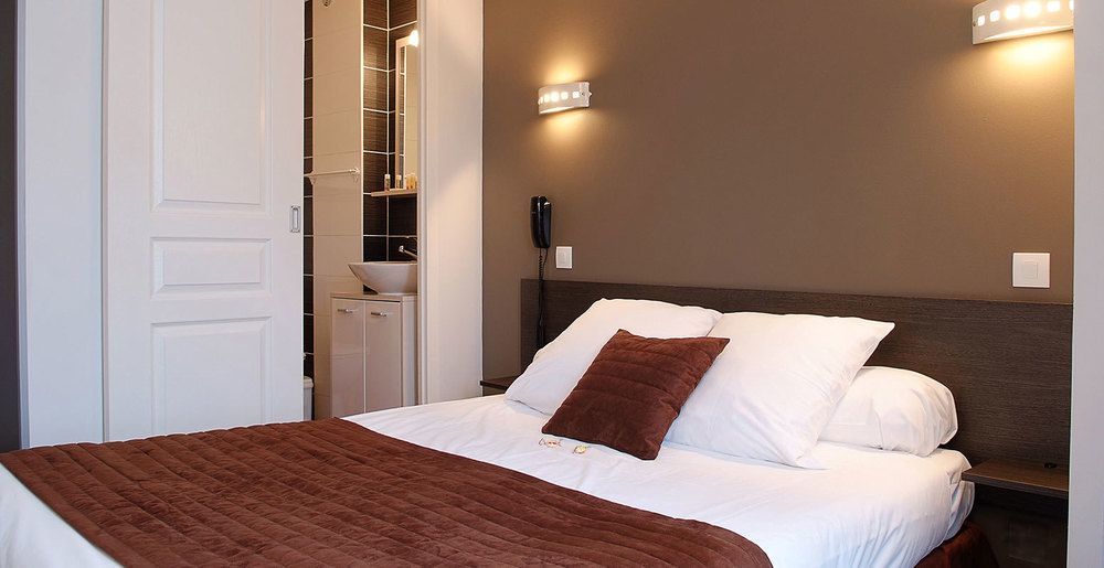 Un Hotel Sur Le Port La Rochelle  Ngoại thất bức ảnh