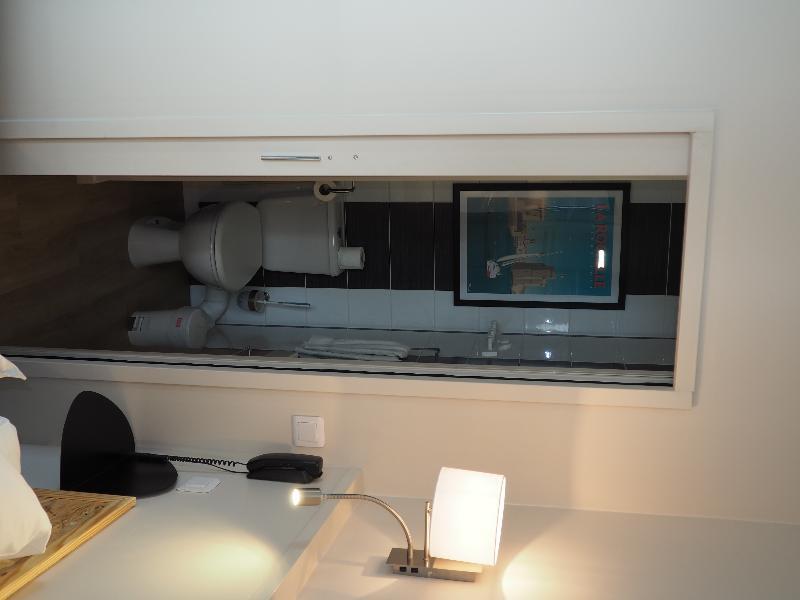 Un Hotel Sur Le Port La Rochelle  Ngoại thất bức ảnh